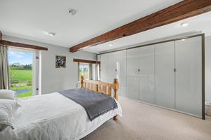 Principal bedroom- click for photo gallery